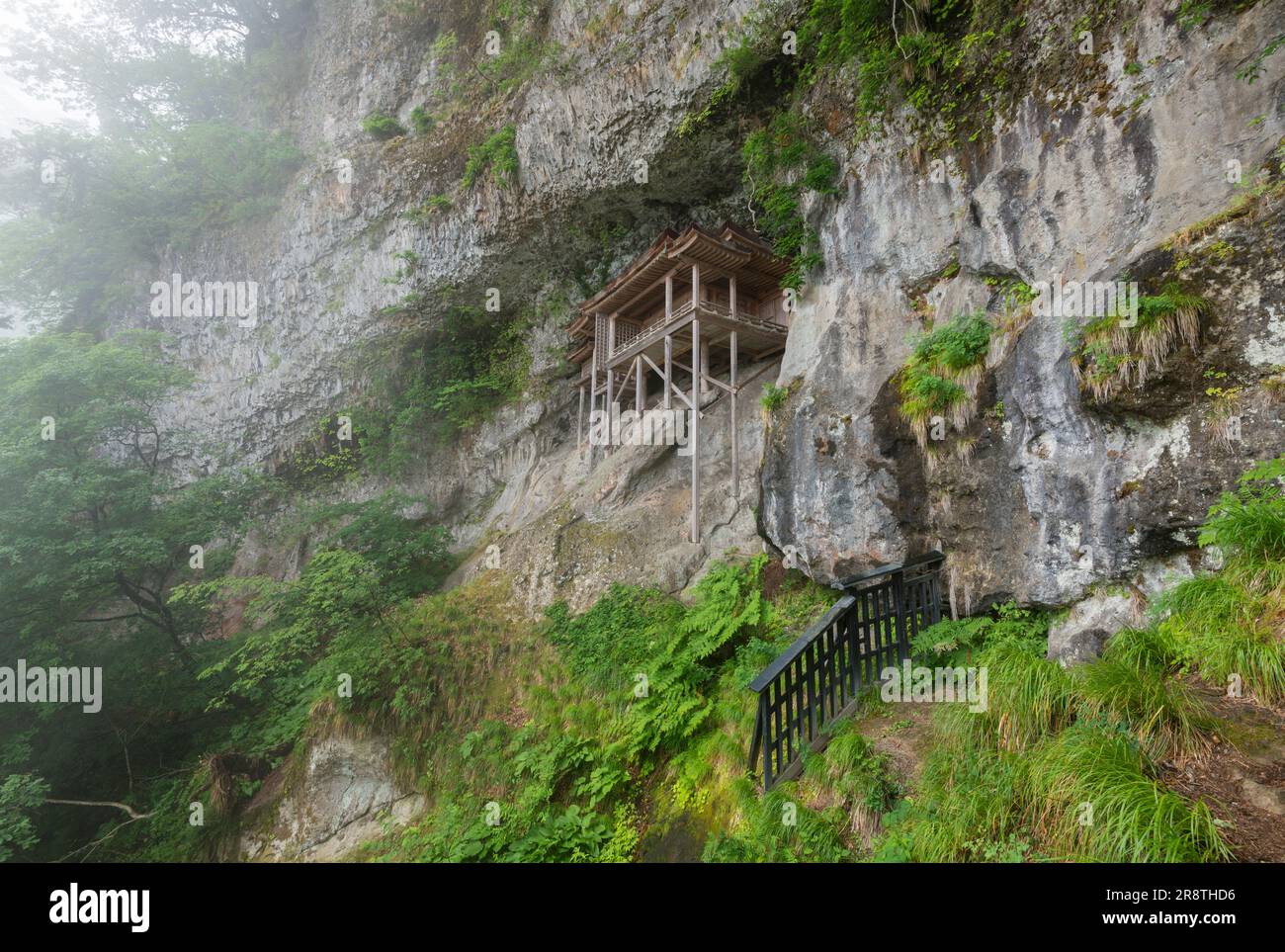the mysterious atmosphere of Toryudo in Mount Mitoku in a morning haze Stock Photo
