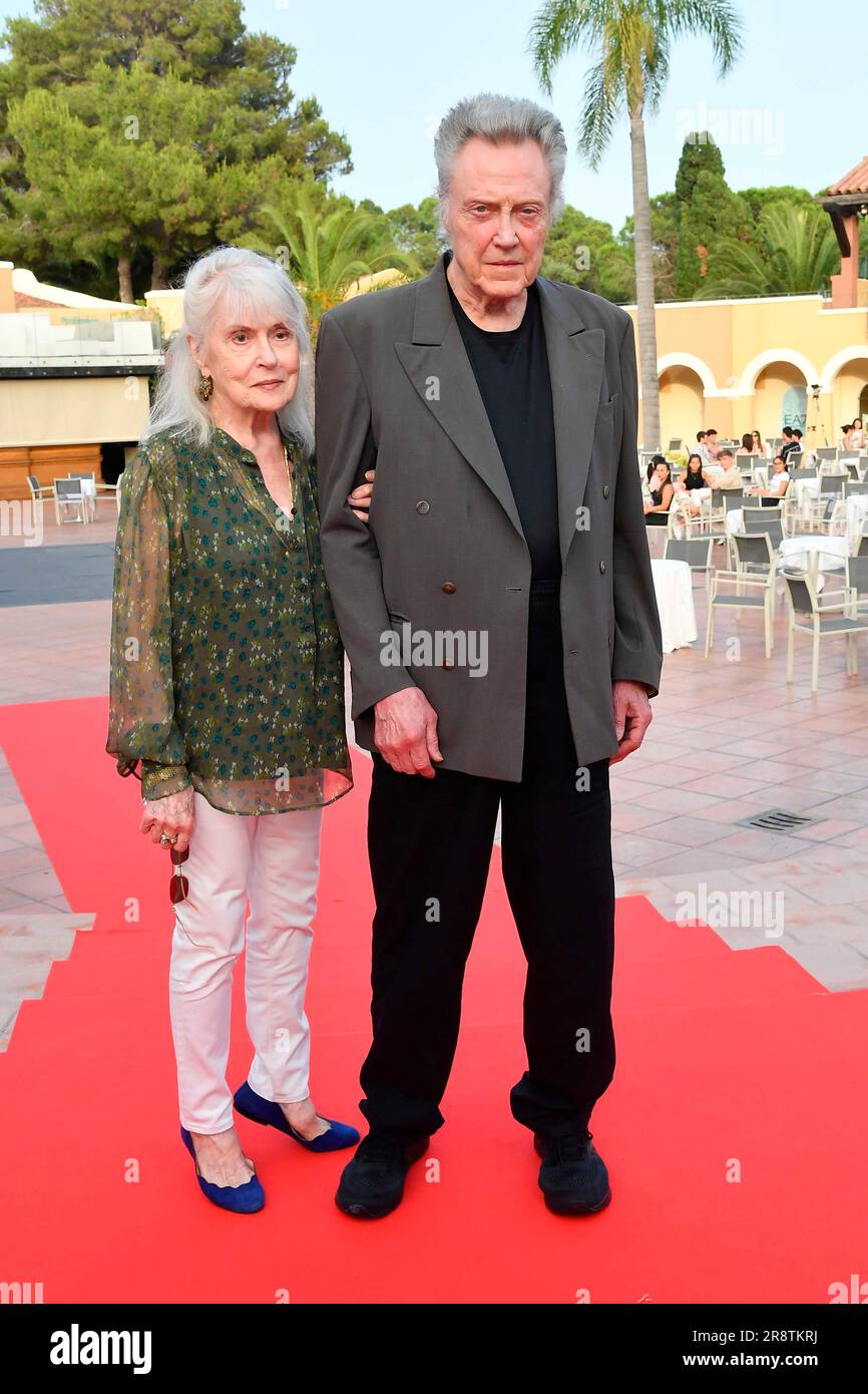 Chaff, Italy. 22nd June, 2023. Pula : Filming Italy Sardinia Festival . Red carpet prime time . Pictured : Christopher Walken and wife Credit: Independent Photo Agency/Alamy Live News Stock Photo