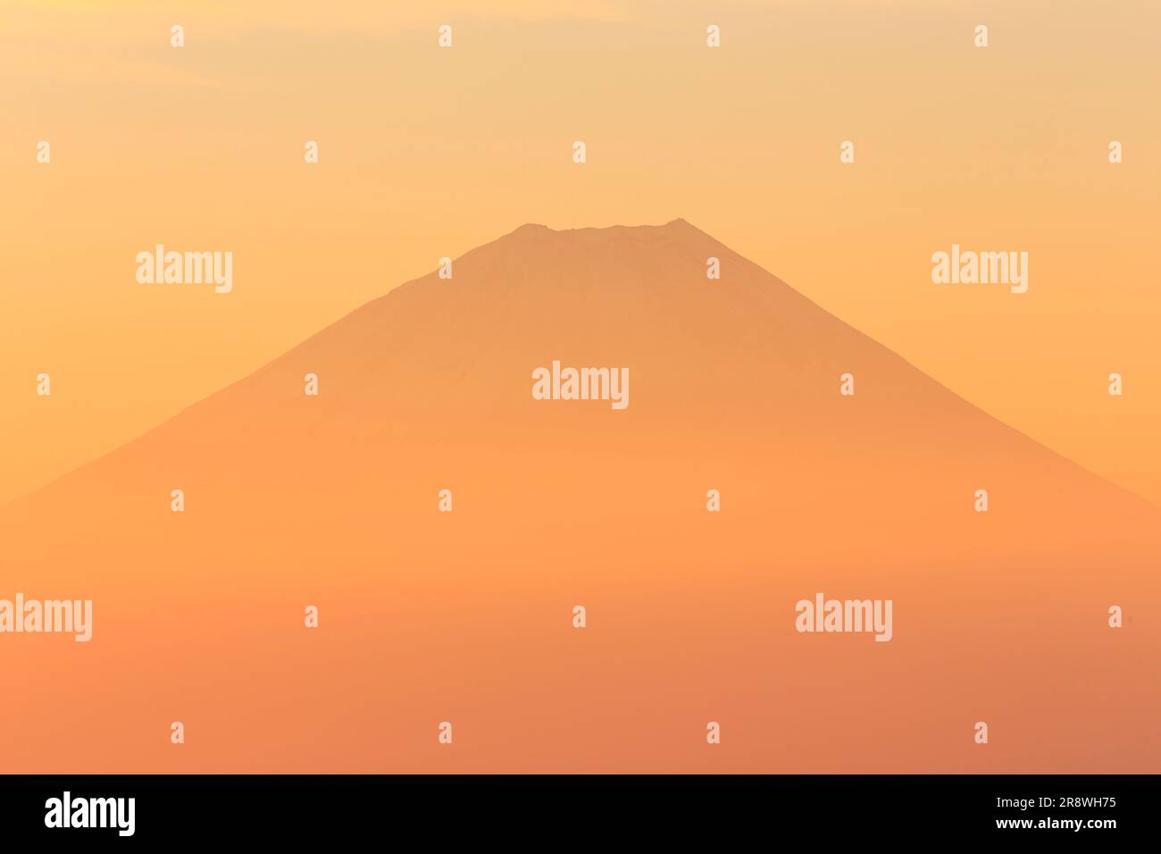 Mt Fuji Sunrise Stock Photo Alamy