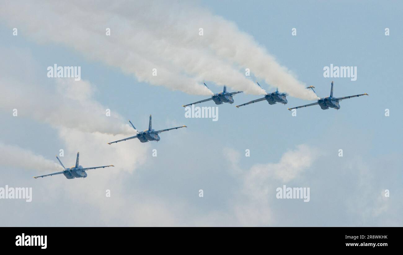 The amazing jets flying overhead Stock Photo Alamy