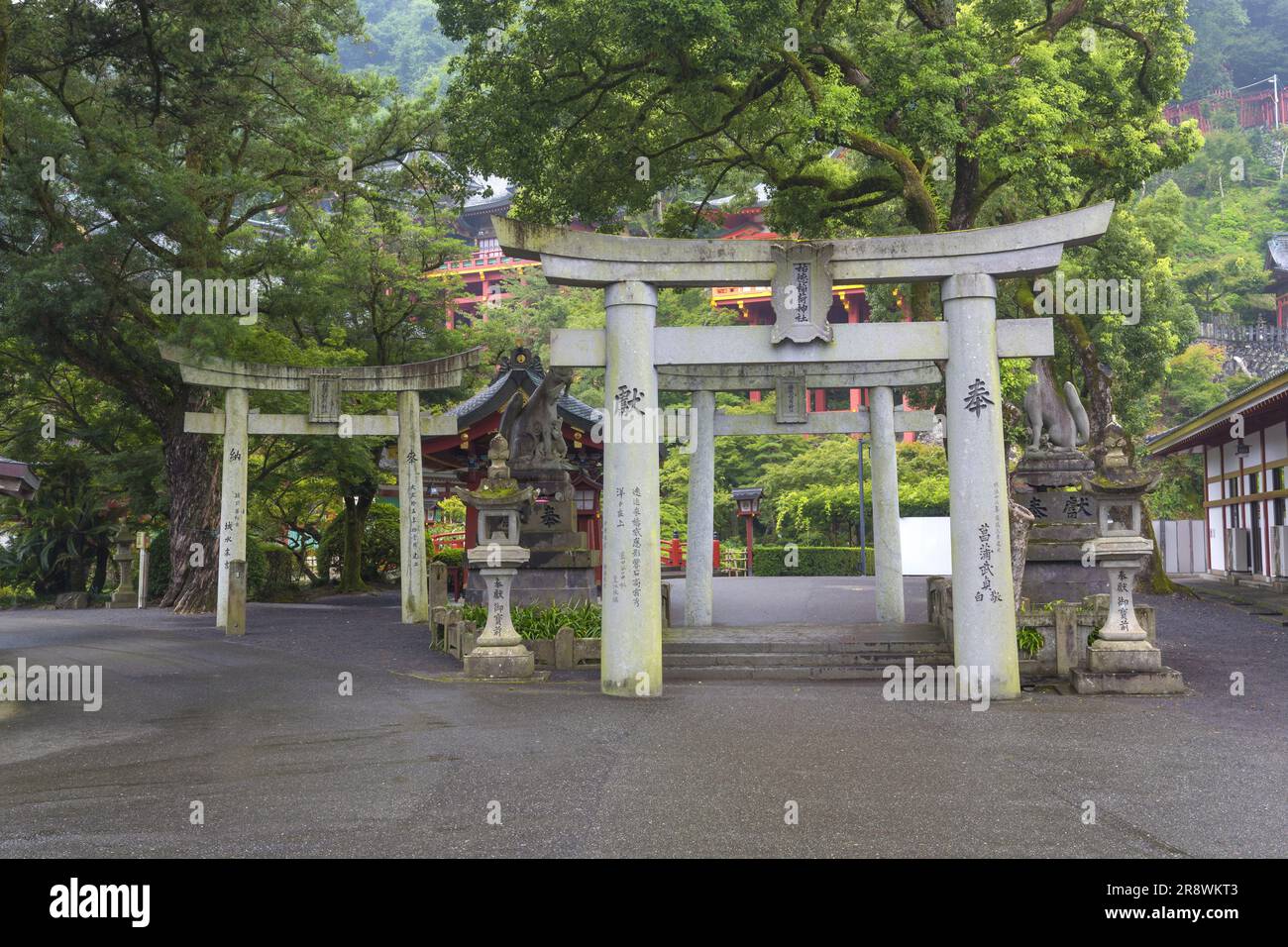 Yutoku Inari Shrine Stock Photo - Alamy