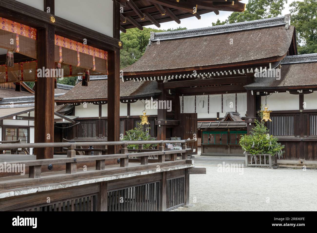 Shimogamo temple hi-res stock photography and images - Alamy
