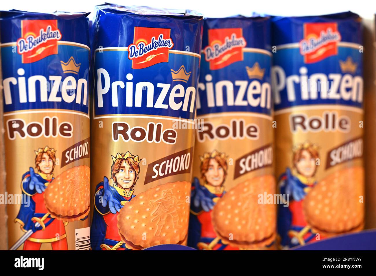 Kahla, Germany. 23rd June, 2023. "Prince rolls" are shown in a product