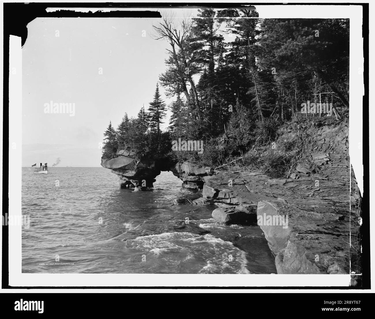 Apostle Islands, Grand Arch, between 1880 and 1898 Stock Photo Alamy