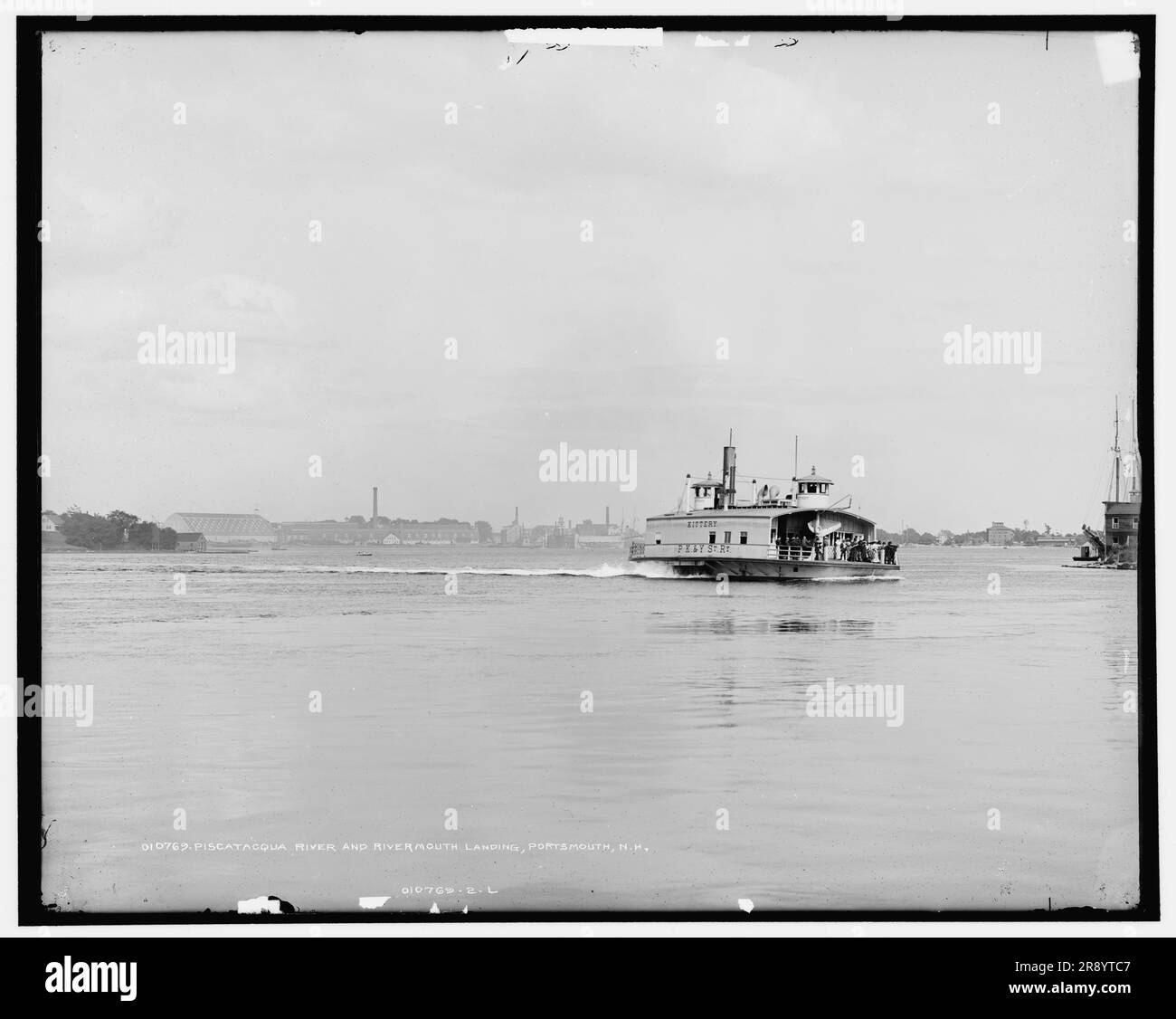 Maine railway Black and White Stock Photos & Images - Alamy