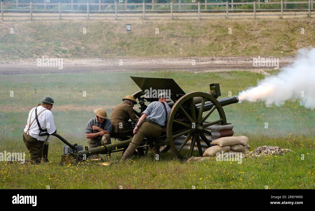 World war one pounder gun hi-res stock photography and images - Alamy