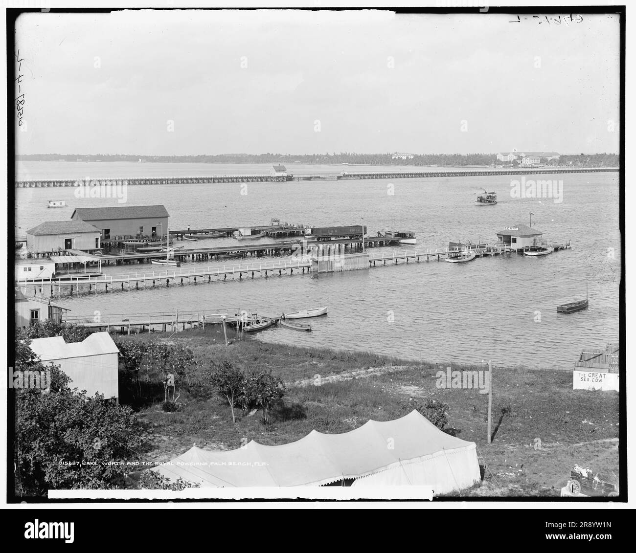 Lake Worth and the Royal Poinciana, Palm Beach, Fla., between 1900 and