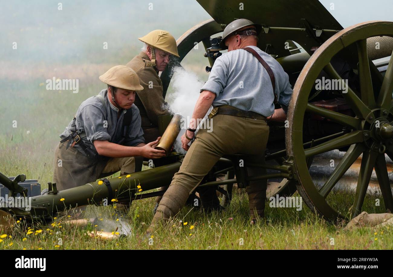 World war one pounder gun hi-res stock photography and images - Alamy