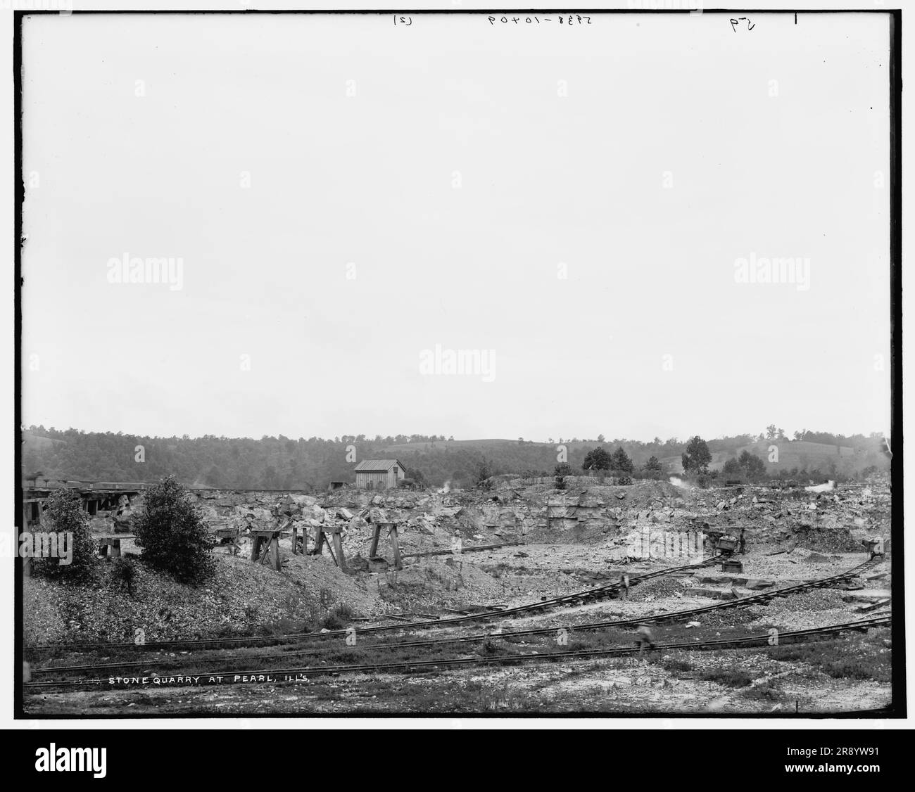 Stone quarry at Pearl, Illinois, between 1890 and 1901 Stock Photo Alamy