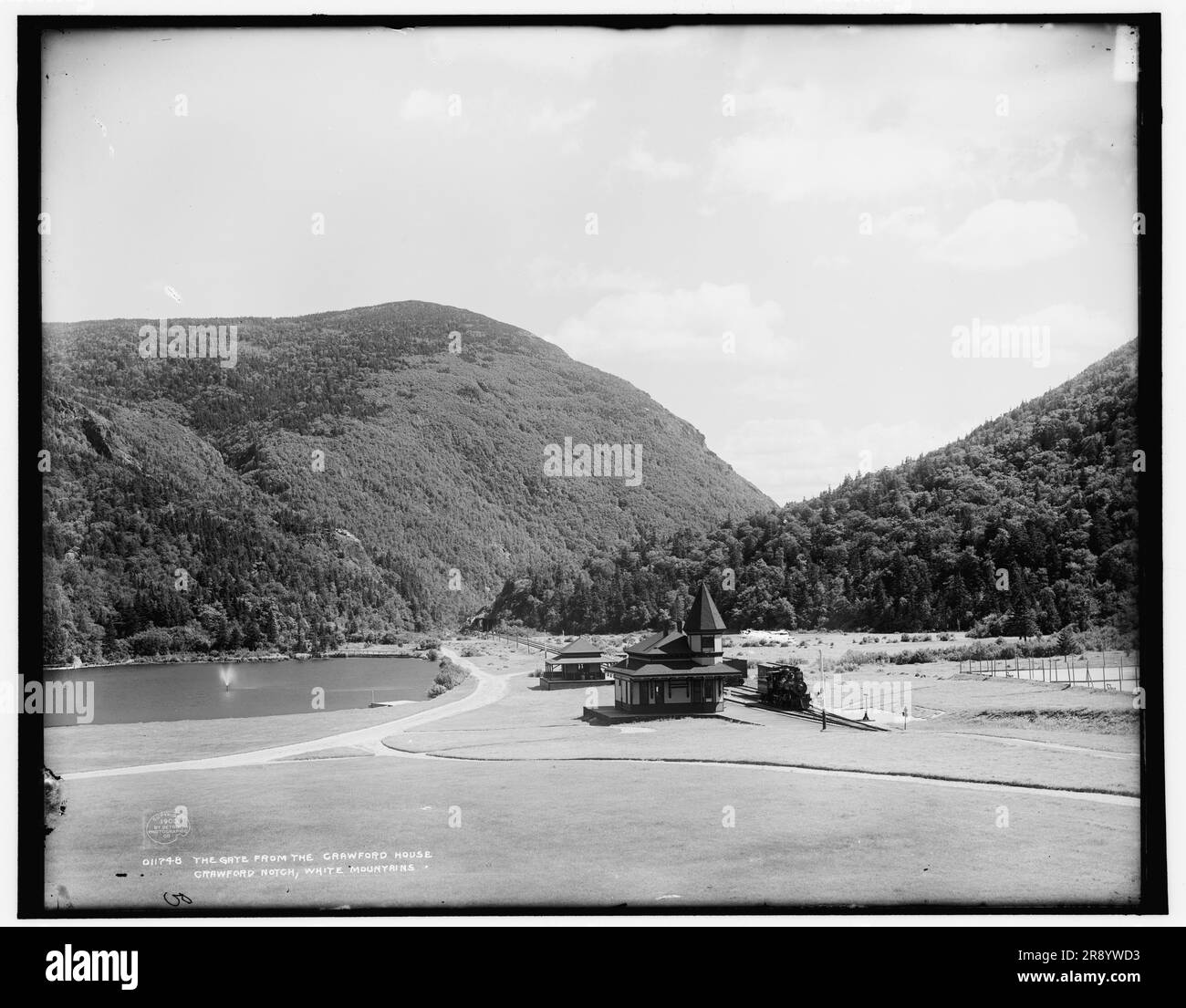 The Gate from the Crawford House, Crawford Notch, White Mountains, c1900 Stock Photo Alamy