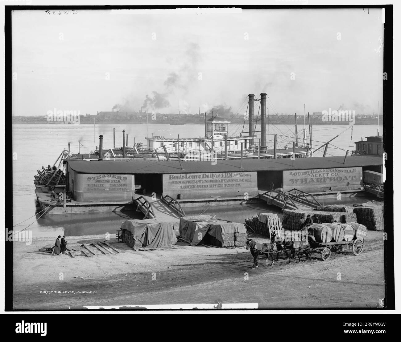 1907 USA postcard of steamboat docked at levee, Tell City Indiana 1907 USA postcard of steamboat docked at levee, Tell City Indiana