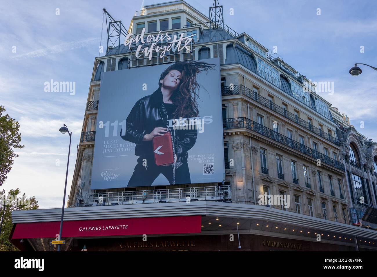 Galeries lafayette exterior hi-res stock photography and images - Page 4 -  Alamy