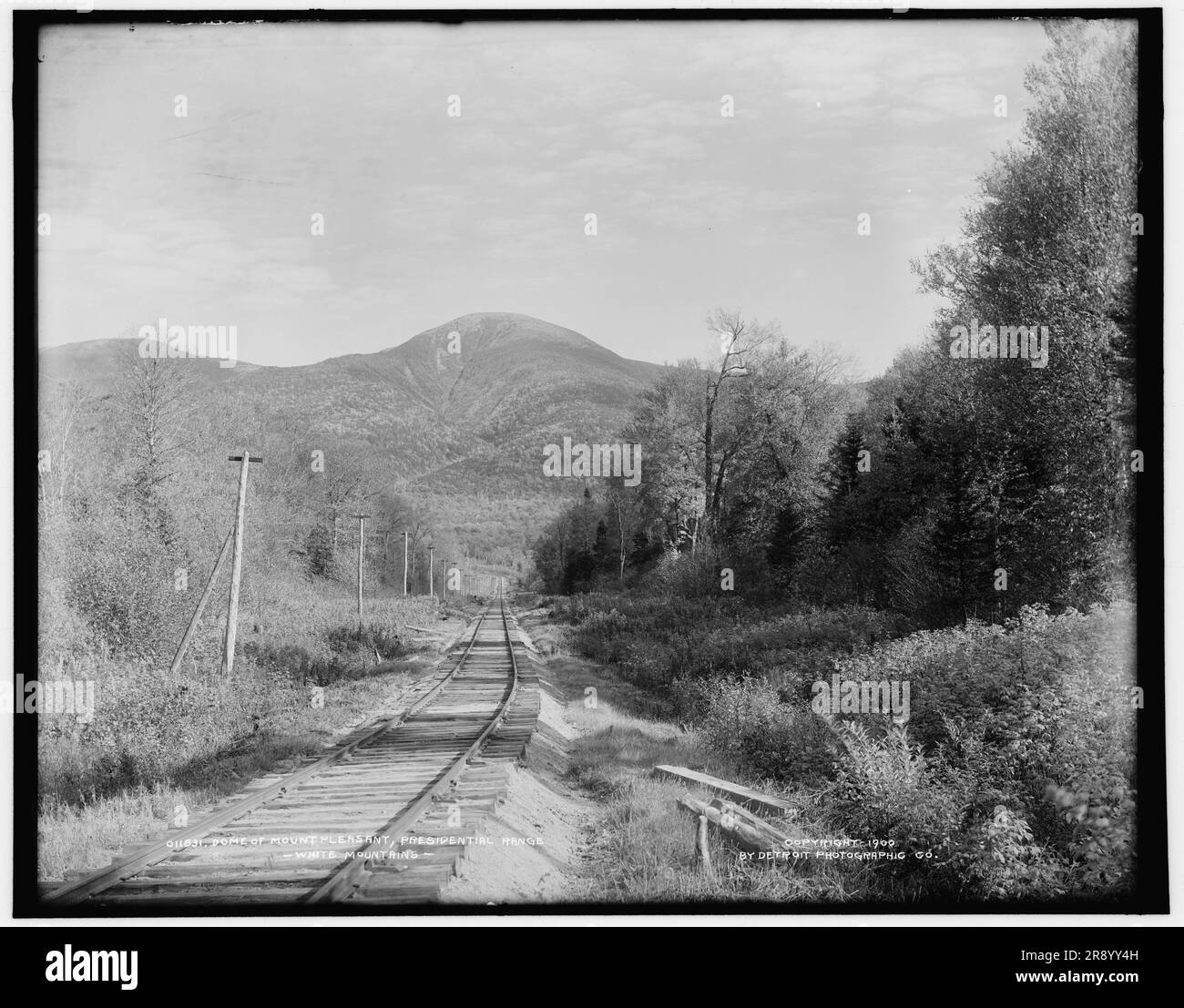 Vista dome train hi-res stock photography and images - Alamy