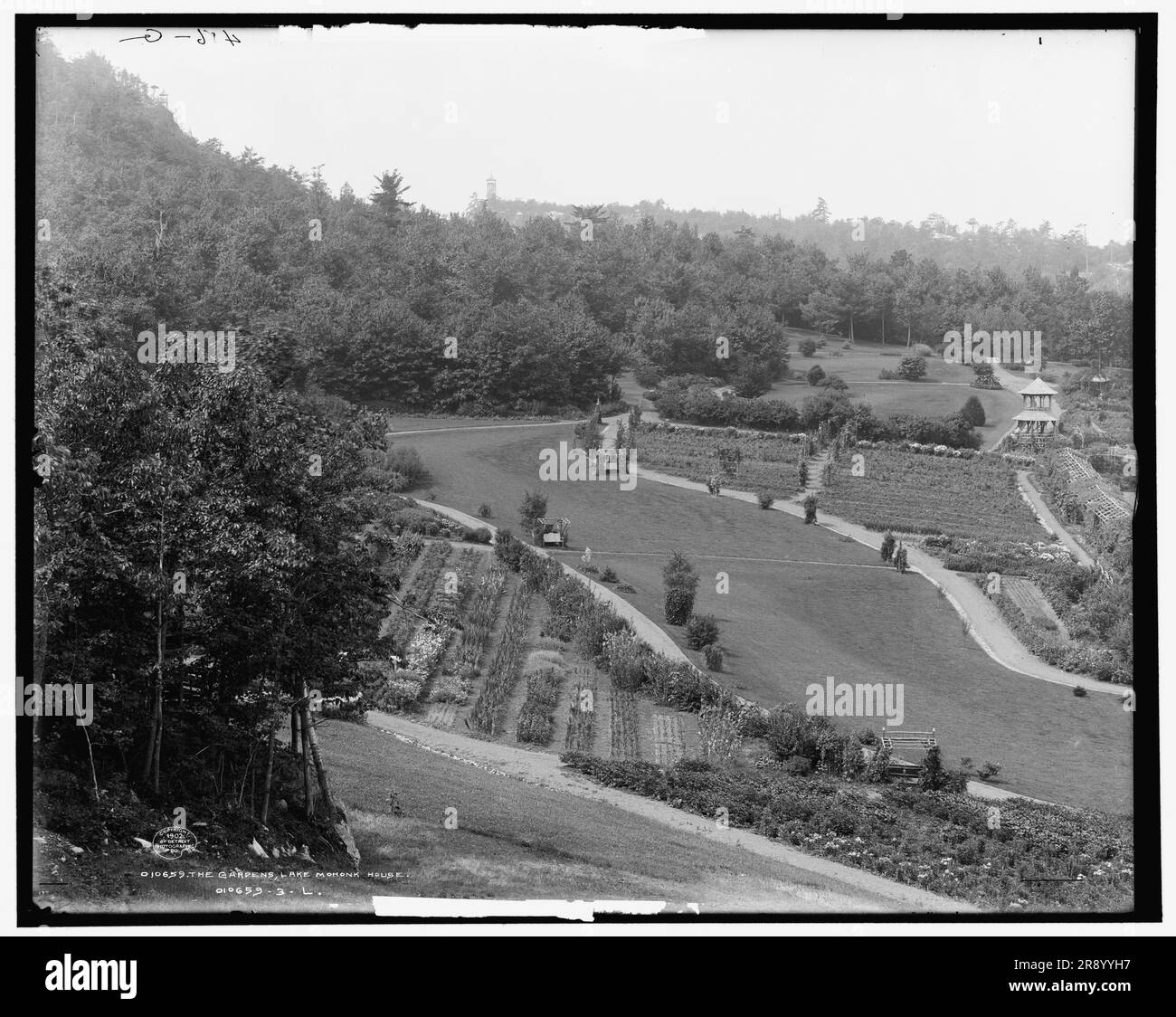 American gardens Black and White Stock Photos & Images - Alamy