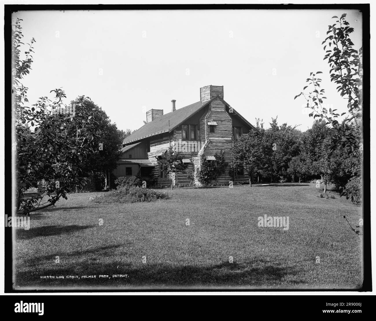 Vintage log cabin Cut Out Stock Images & Pictures - Alamy