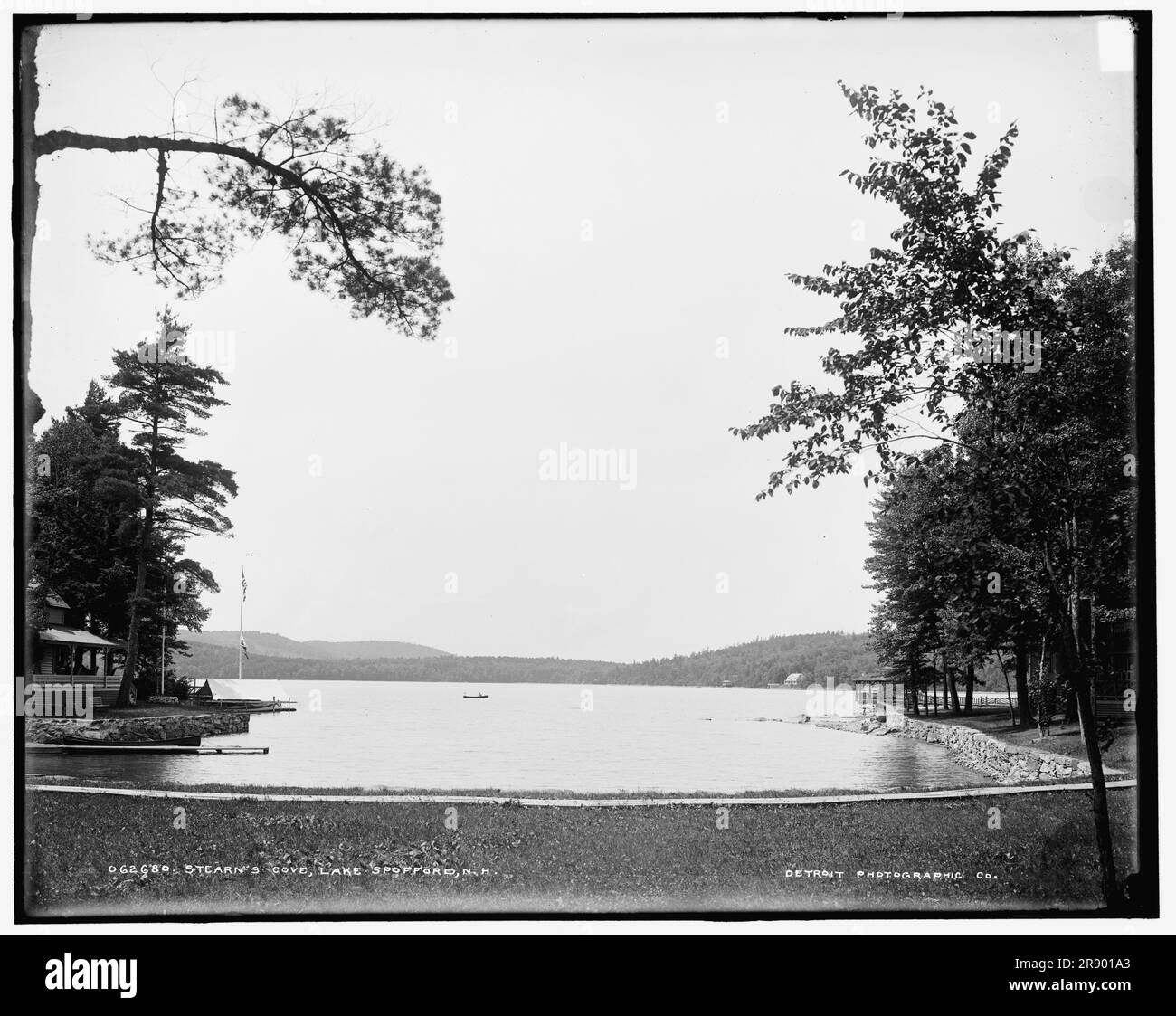Stearn's Cove, Lake Spofford, N.H., between 1900 and 1905. Stock Photo