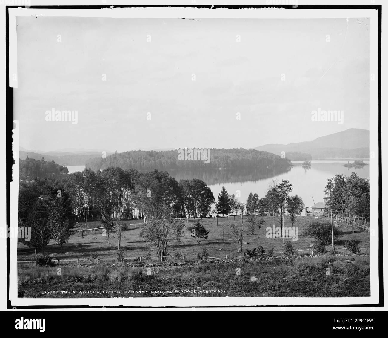 Algonquin resort Black and White Stock Photos & Images - Alamy
