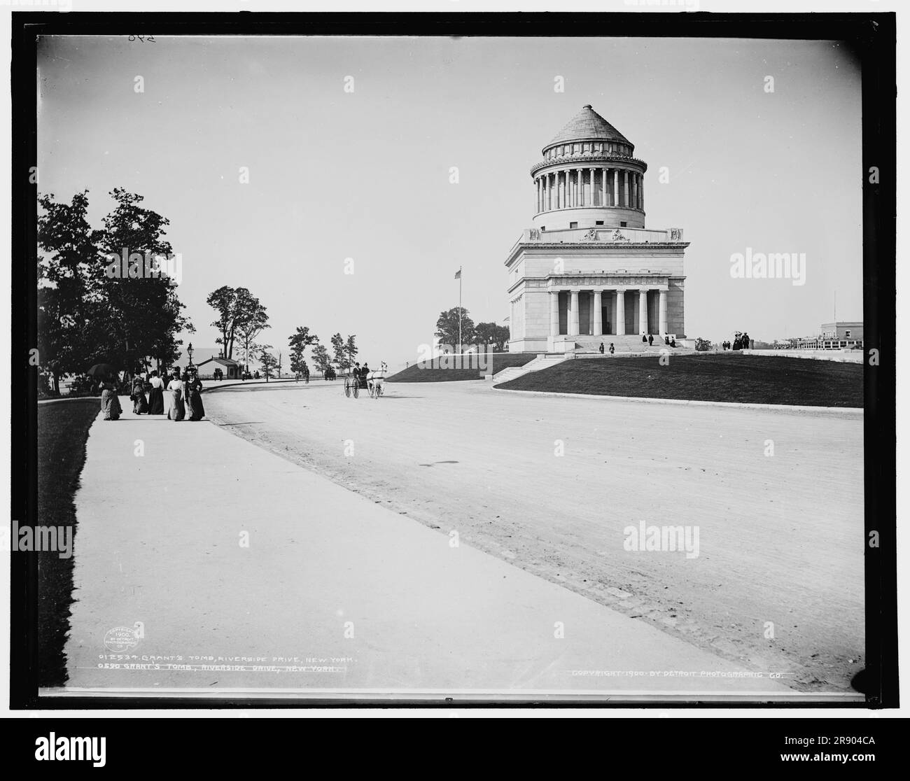 Grant's tomb, Riverside Drive, New York, c1900. The General Grant National Memorial, burial place of Ulysses S. Grant, 18th president of the United States, and his wife, Julia Grant. Designed by John H. Duncan and built in 1897. Stock Photo