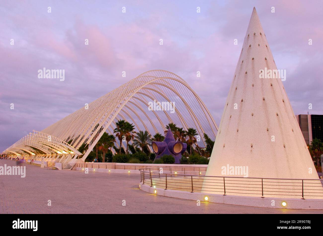 L'Umbracle, architect Santiago Calatrava, Quarter of Arts and Sciences ...
