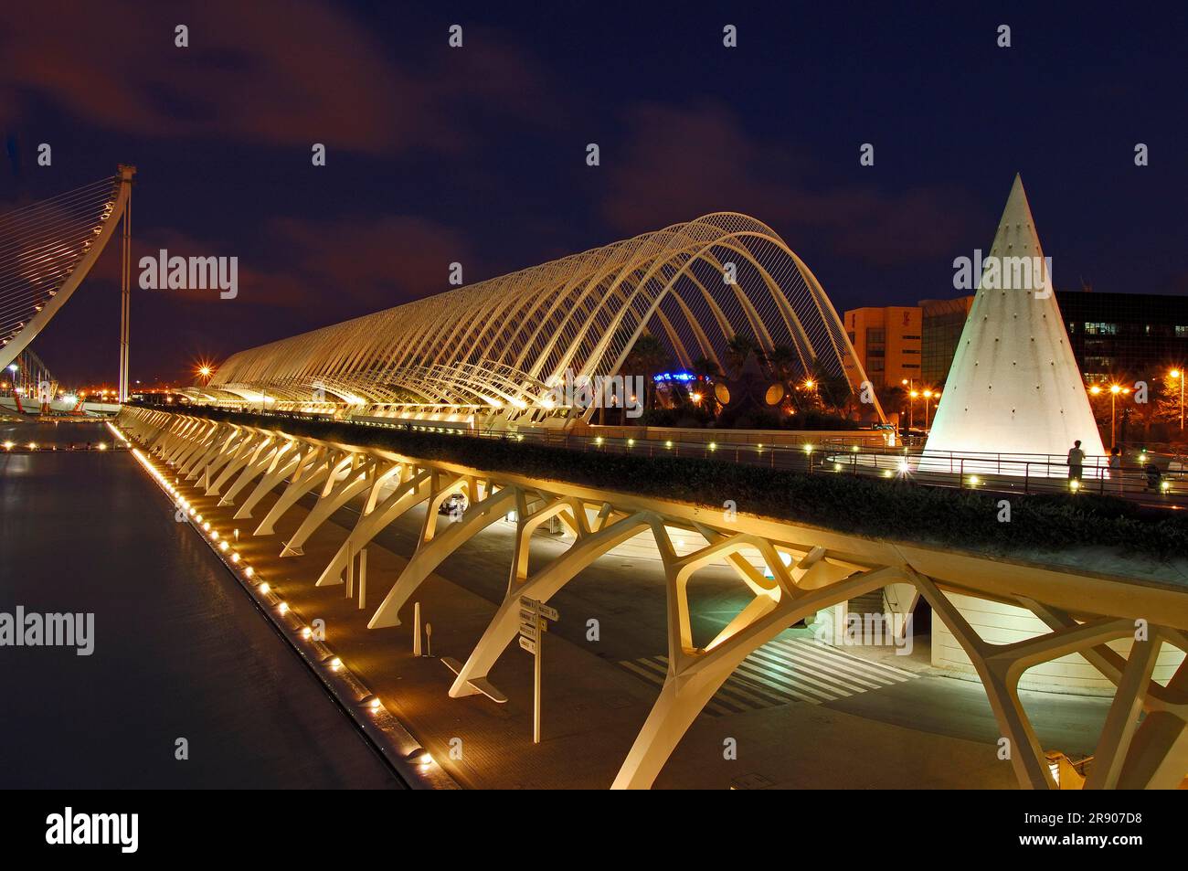L'Umbracle, architect Santiago Calatrava, Quarter of Arts and Sciences ...