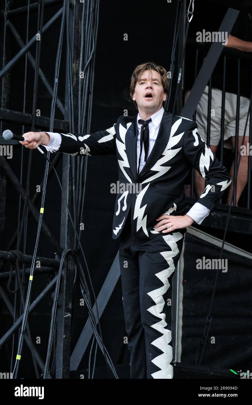 Glastonbury, UK. 23rd June, 2023. Howlin' Pelle Almqvist ( Per Almqvist ) of The Hives photographed performing on the Other stage during the Glastonbury 2023 at the Worthy Farm. Picture by Julie Edwards Credit: JEP Celebrity Photos/Alamy Live News Stock Photo