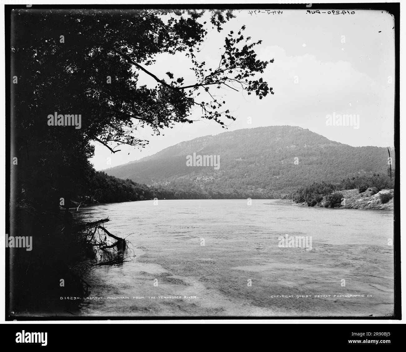 Lookout Mountain from the Tennessee River, c1902 Stock Photo Alamy