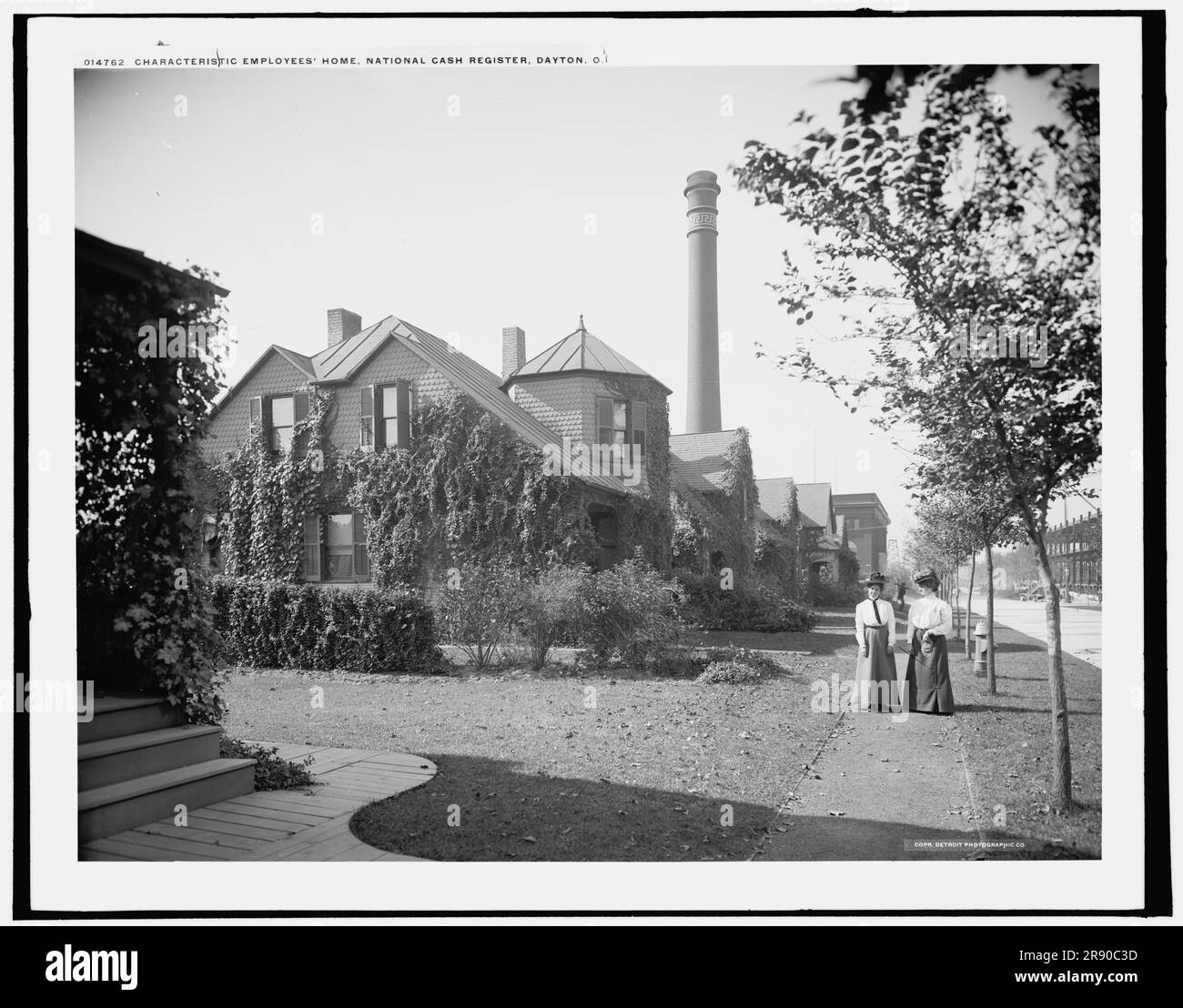 employee-accommodation-black-and-white-stock-photos-images-alamy