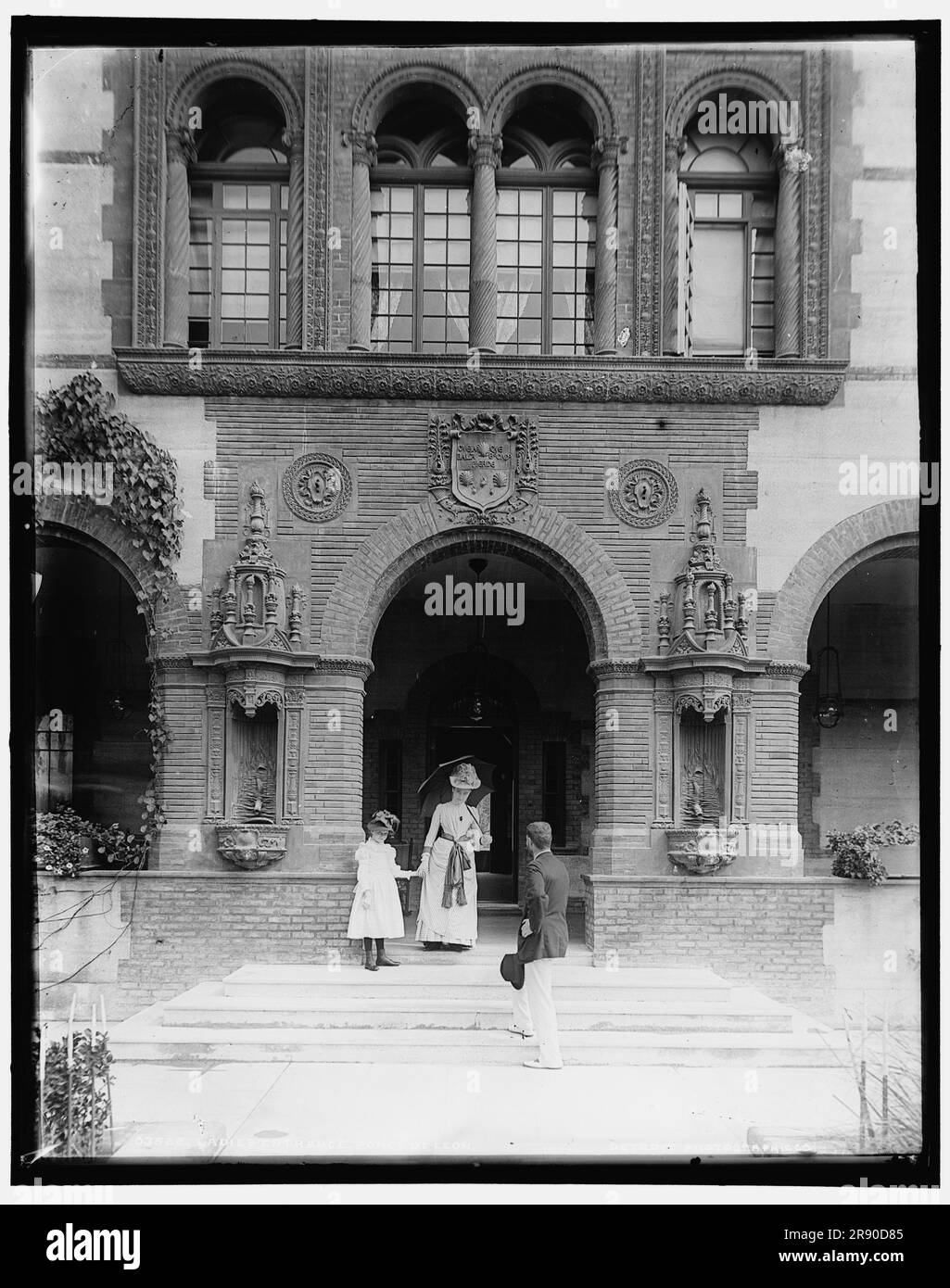 Ladies entrance, Ponce de Leon, between 1880 and 1897 Stock Photo Alamy
