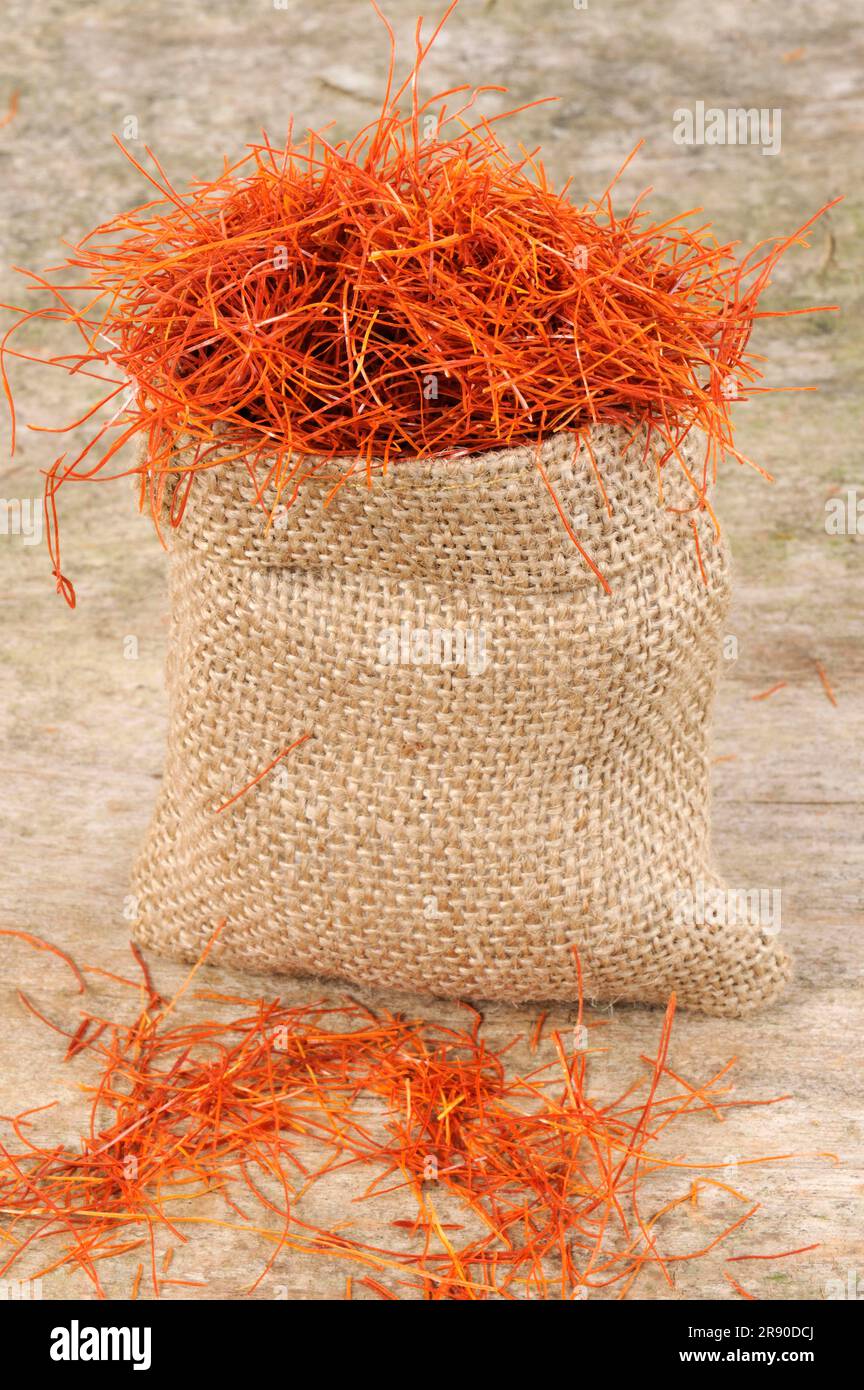 Chilli threads hi-res stock photography and images - Alamy