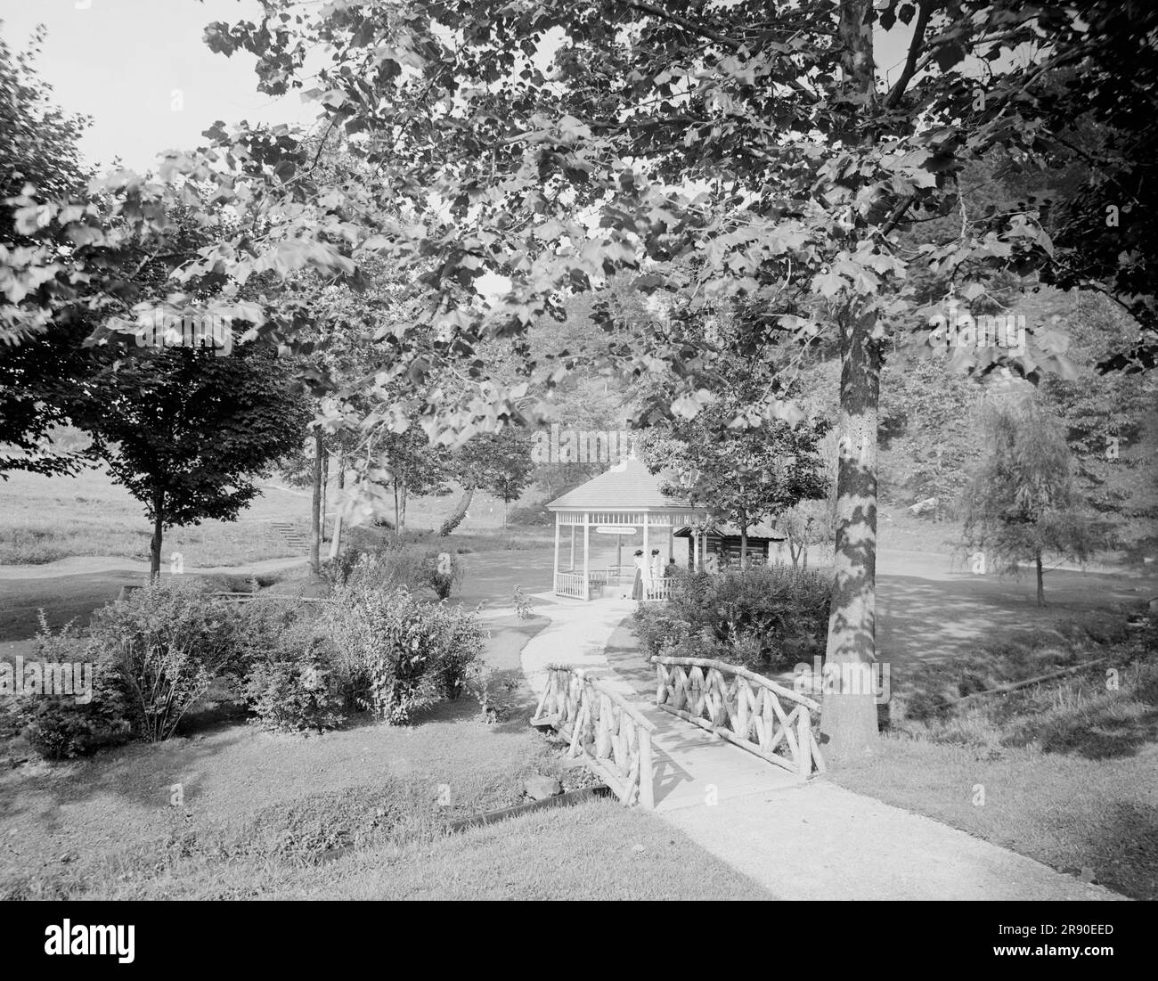 Hot springs baths Black and White Stock Photos & Images - Alamy
