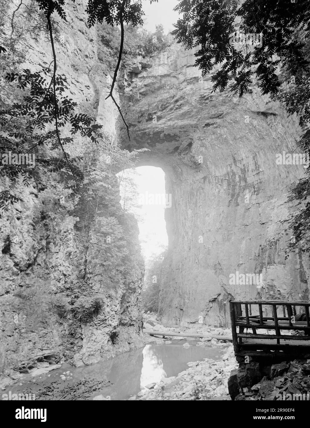 Natural Bridge, Va., c.between 1910 and 1920 Stock Photo Alamy