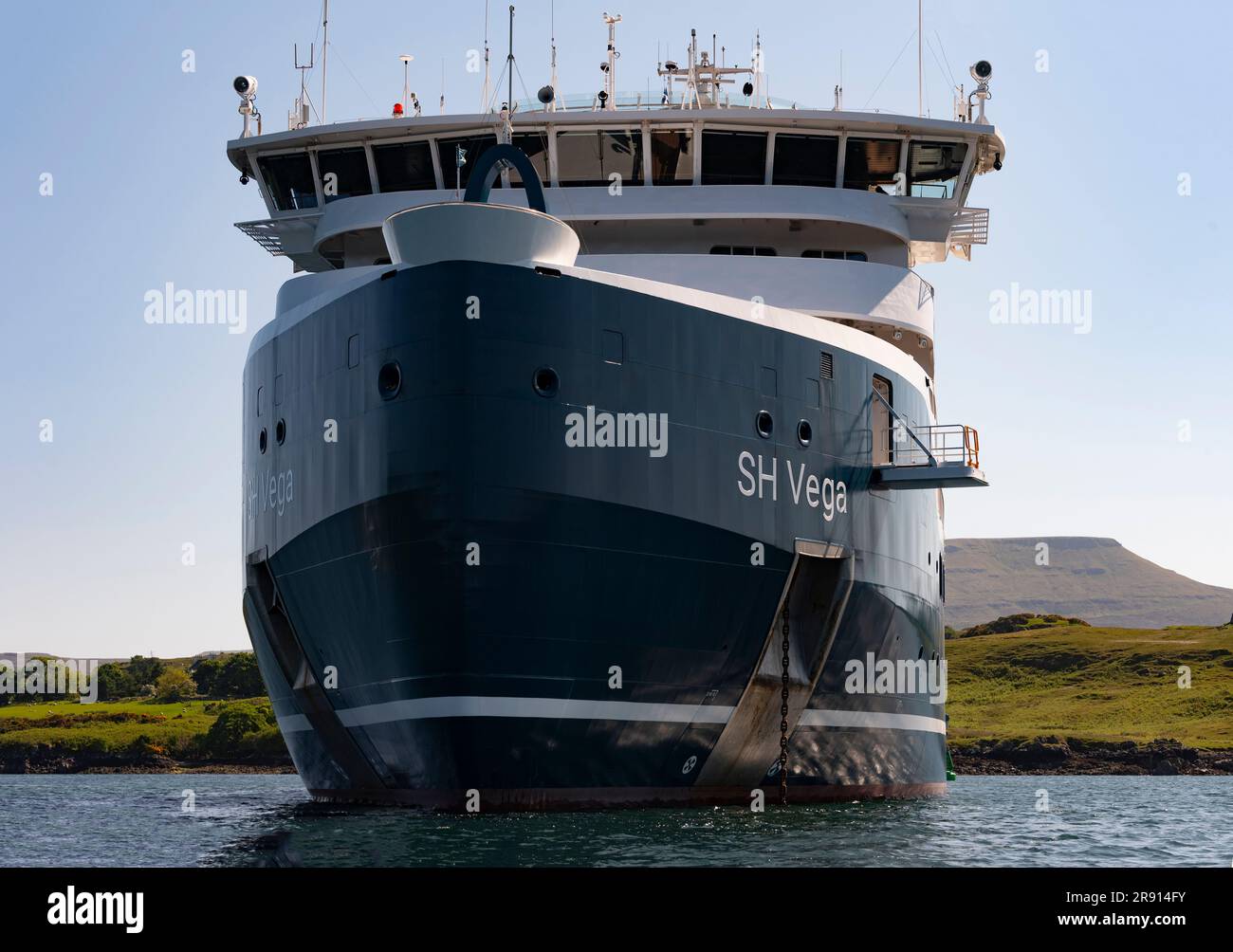 Isle of Skye, West Coast Scotland, UK. June 2023. An executive cruise ship  anchored on Loch Dunvegan off the Isle of Skye in the west coast Stock  Photo - Alamy