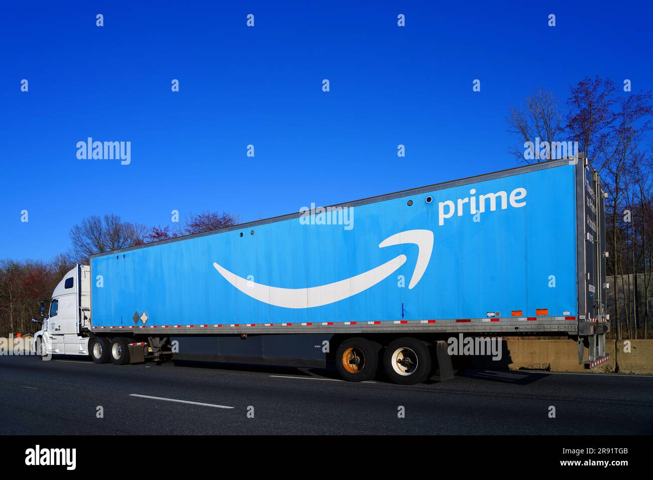 BALTIMORE, MD 30 MAR 2023 View of a blue Amazon Prime delivery
