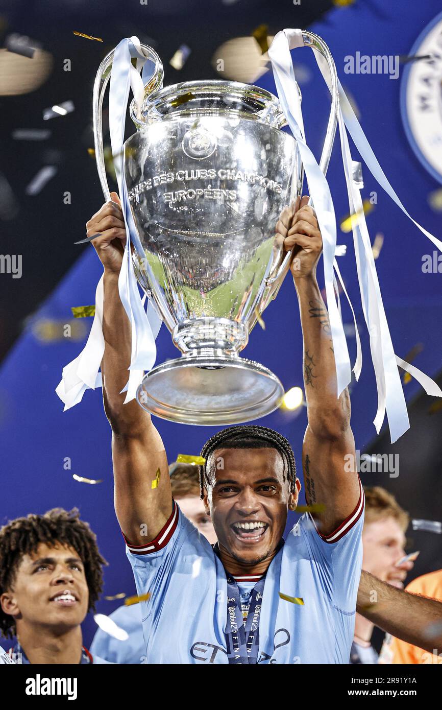 ISTANBUL - Manuel Akanji of Manchester City FC with UEFA Champions League  trophy, Coupe des clubs Champions Europeans during the UEFA Champions League  Final between Manchester City FC and FC Inter Milan