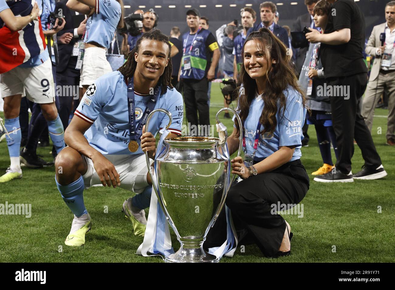 ISTANBUL - Nathan Ake of Manchester City FC with UEFA Champions