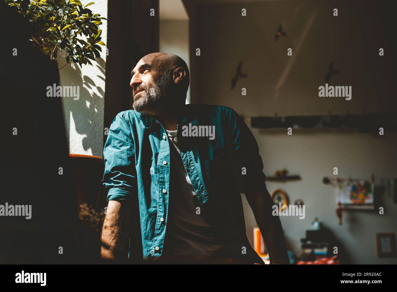 Mature middle eastern man hi-res stock photography and images - Alamy