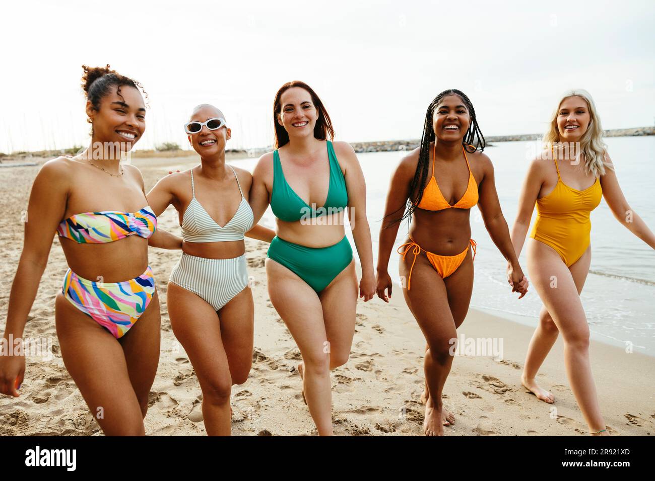 Beach bikini horizontal female group hi-res stock photography and images -  Alamy