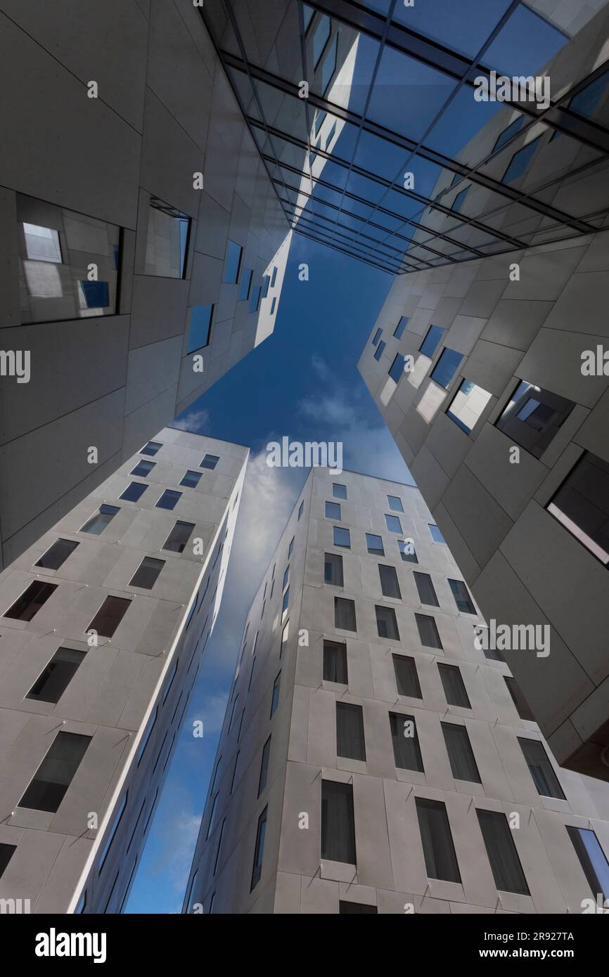 Building complex north hi-res stock photography and images - Alamy