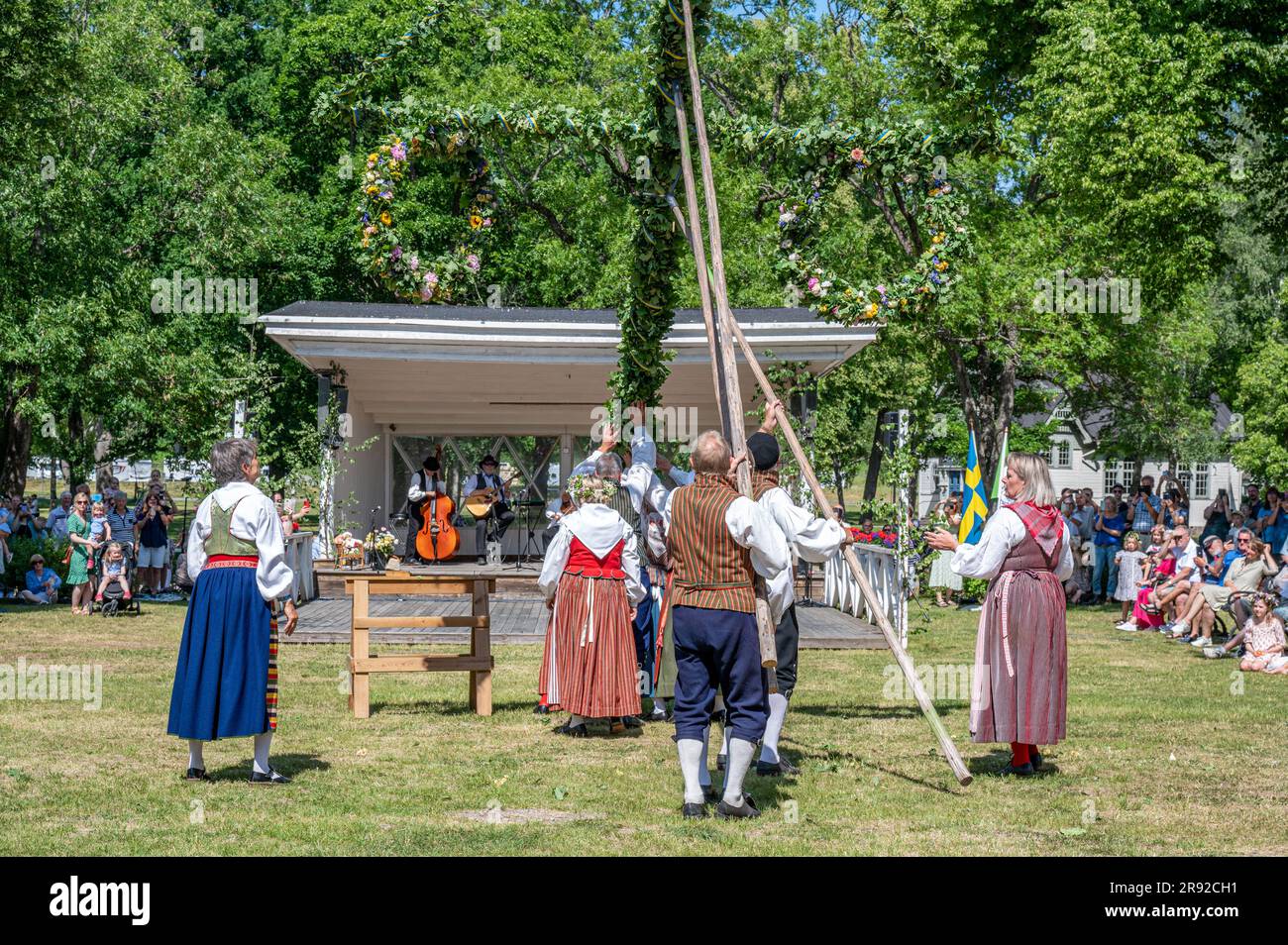 Midsummer sweden celebration hi-res stock photography and images - Alamy
