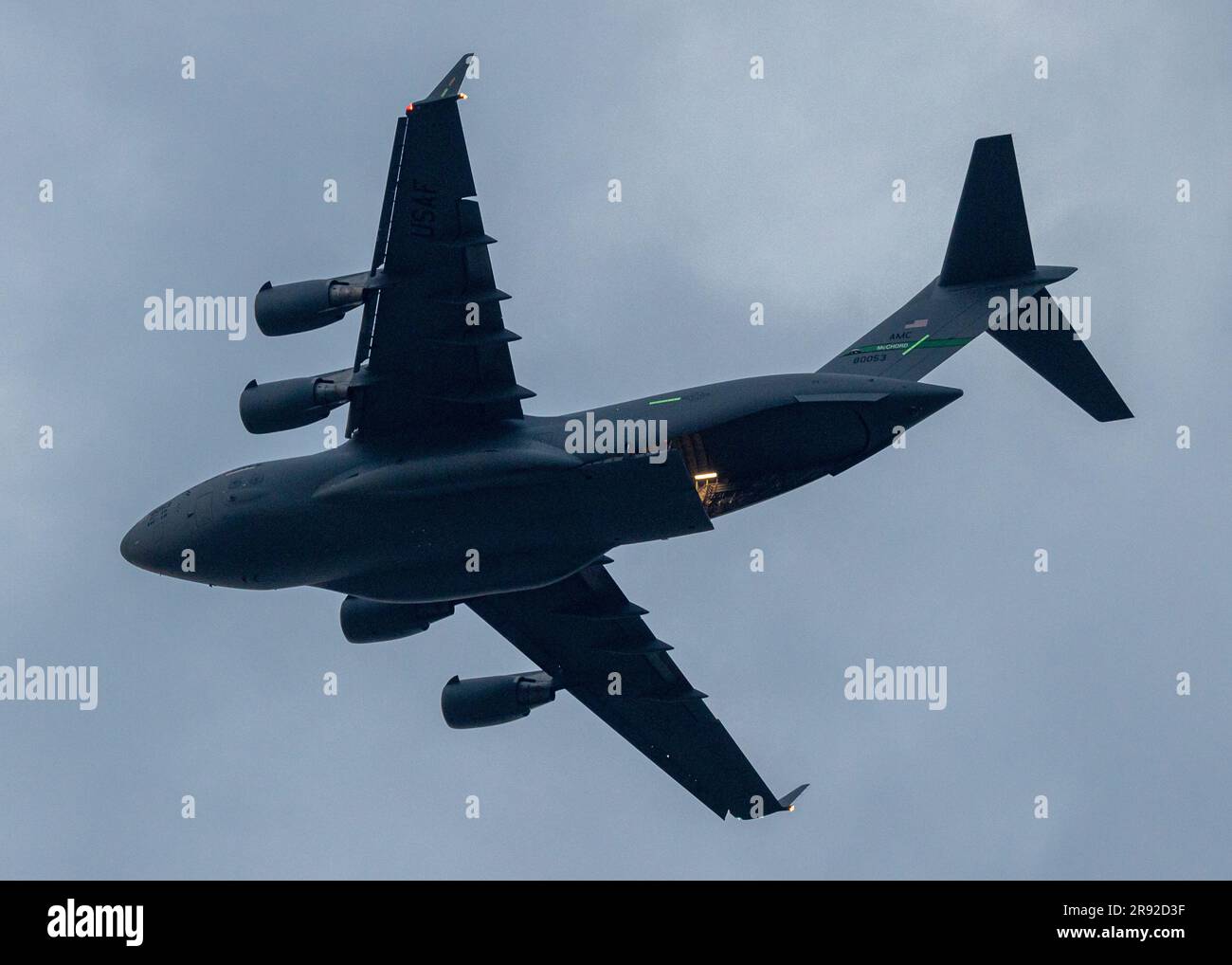 Huge airplane engine aircraft hi-res stock photography and images - Alamy