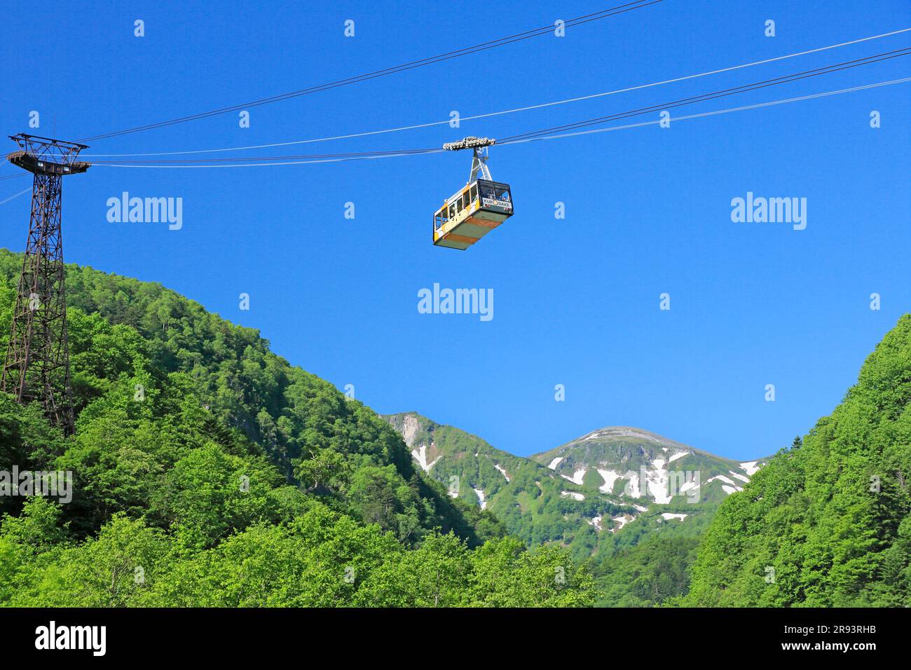 Kurodake ropeway and Taisetsu Zan Stock Photo - Alamy