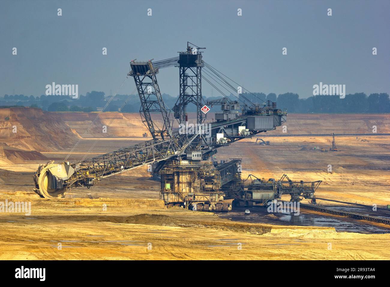 The bucket-wheel excavator for surface mining in a lignite opencast mine in Jüchen - Garzweiler near Düsseldorf, Germany Stock Photo