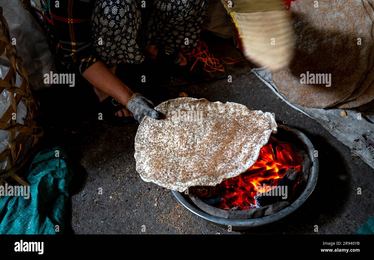 Vietnamese rice paper on charcoal stove Stock Photo - Alamy