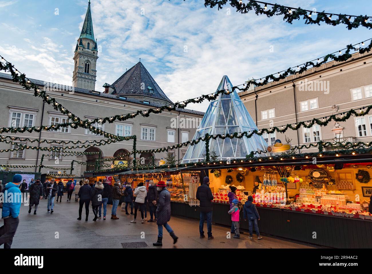 Salzburg Christmas Market Hi res Stock Photography And Images Alamy salzburg-christmas-market-hi-res-stock-photography-and-images-alamy