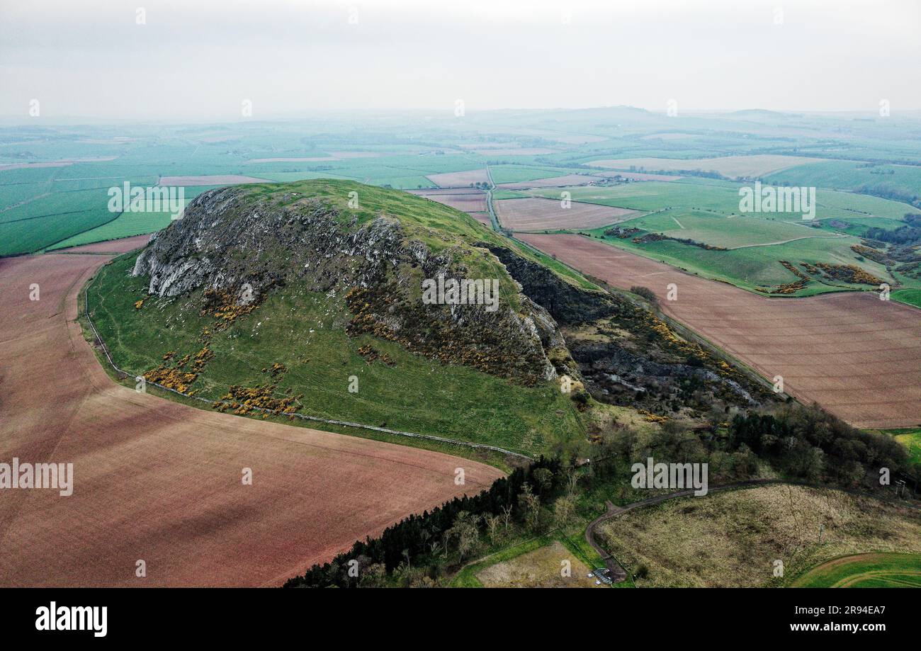 Traprain Law prehistoric hillfort. 1500BC burial site Neolithic to late Iron Age occupation. Find site of Traprain Law Treasure Roman Silver hoard Stock Photo