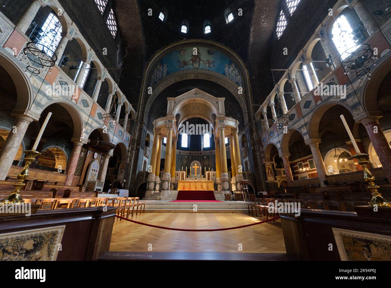westminster-cathedral-interior-hi-res-stock-photography-and-images-alamy