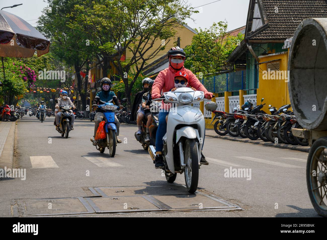 The moped is the most common motorised means of transport in Vietnam