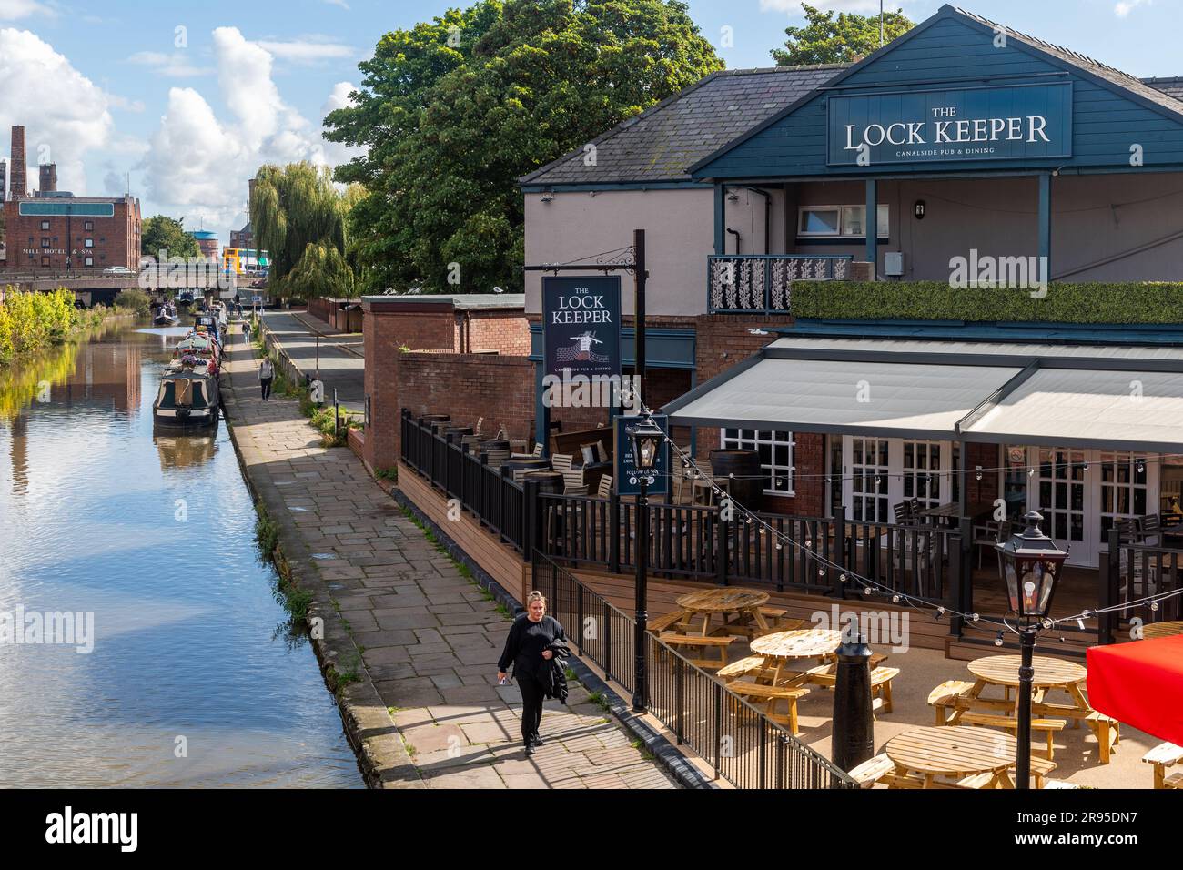 The Lockkeeper Canalside Pub on the banks of the Shropshire Union Canal in Chester, Cheshire, UK. Stock Photo