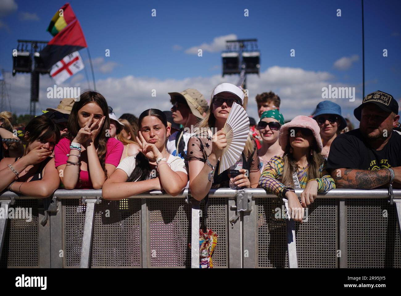 Pyramid stage glastonbury 2023 crowd hi-res stock photography and ...