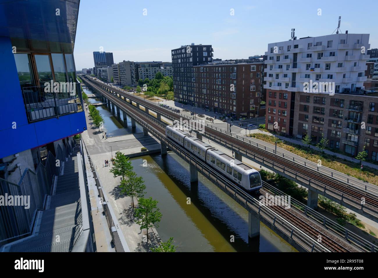 Kopenhagen, Stadtentwicklungsgebiet Ørestad, Metro // Copenhagen, City ...